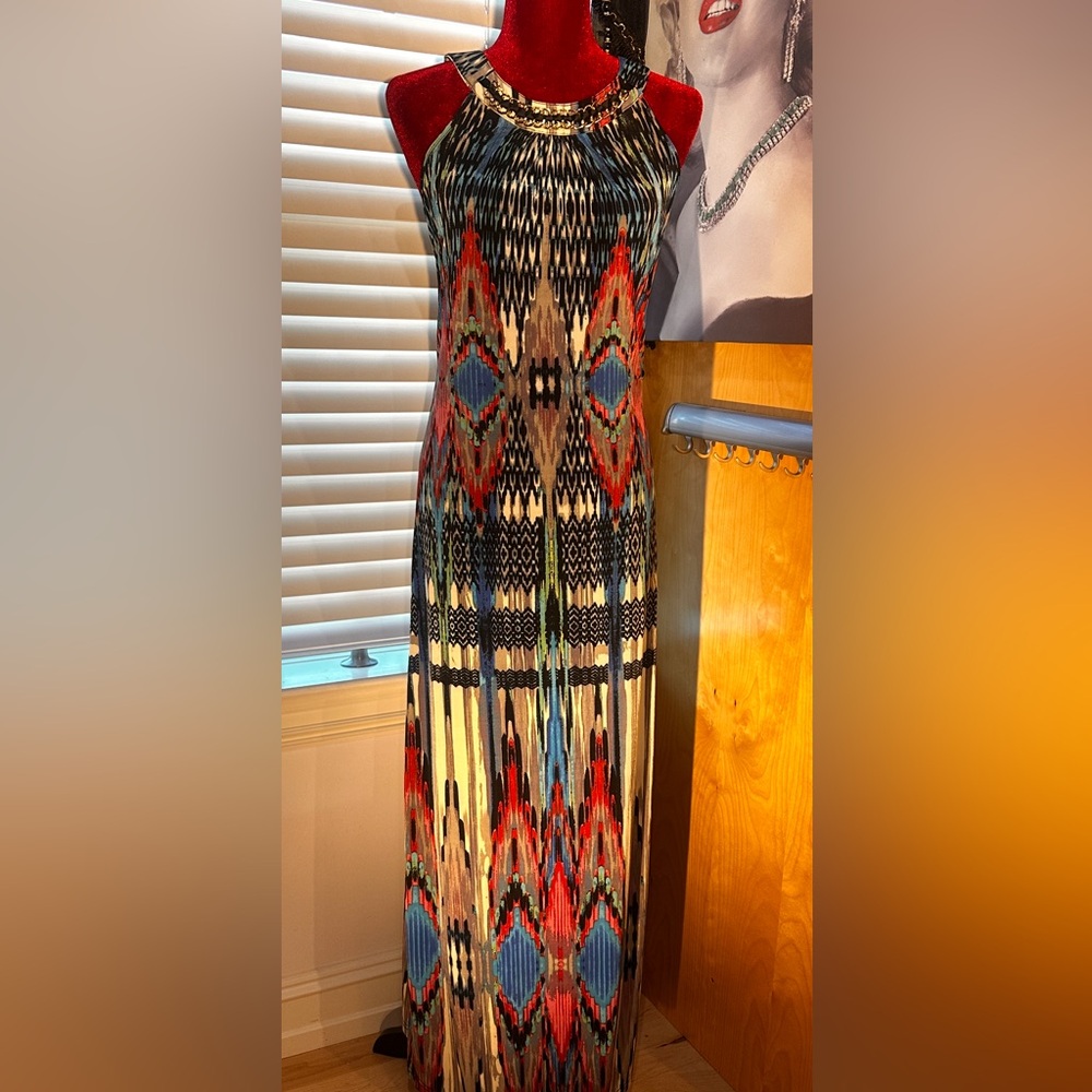 NWOT Mlle Gabrielle Vibrant Colored Chain Detail Maxi Dress
Size M
